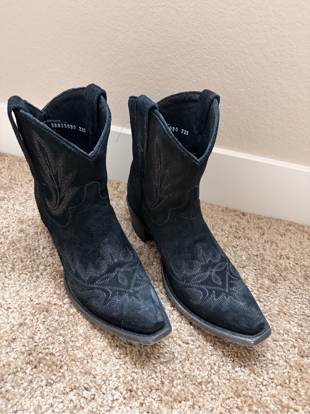 Lane Women's Black Suede Western Boots